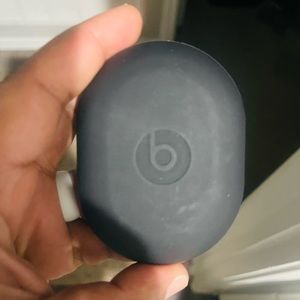 Beats by Dre pouch
